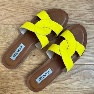 Size 6.5 Steve Madden yellow sandals
